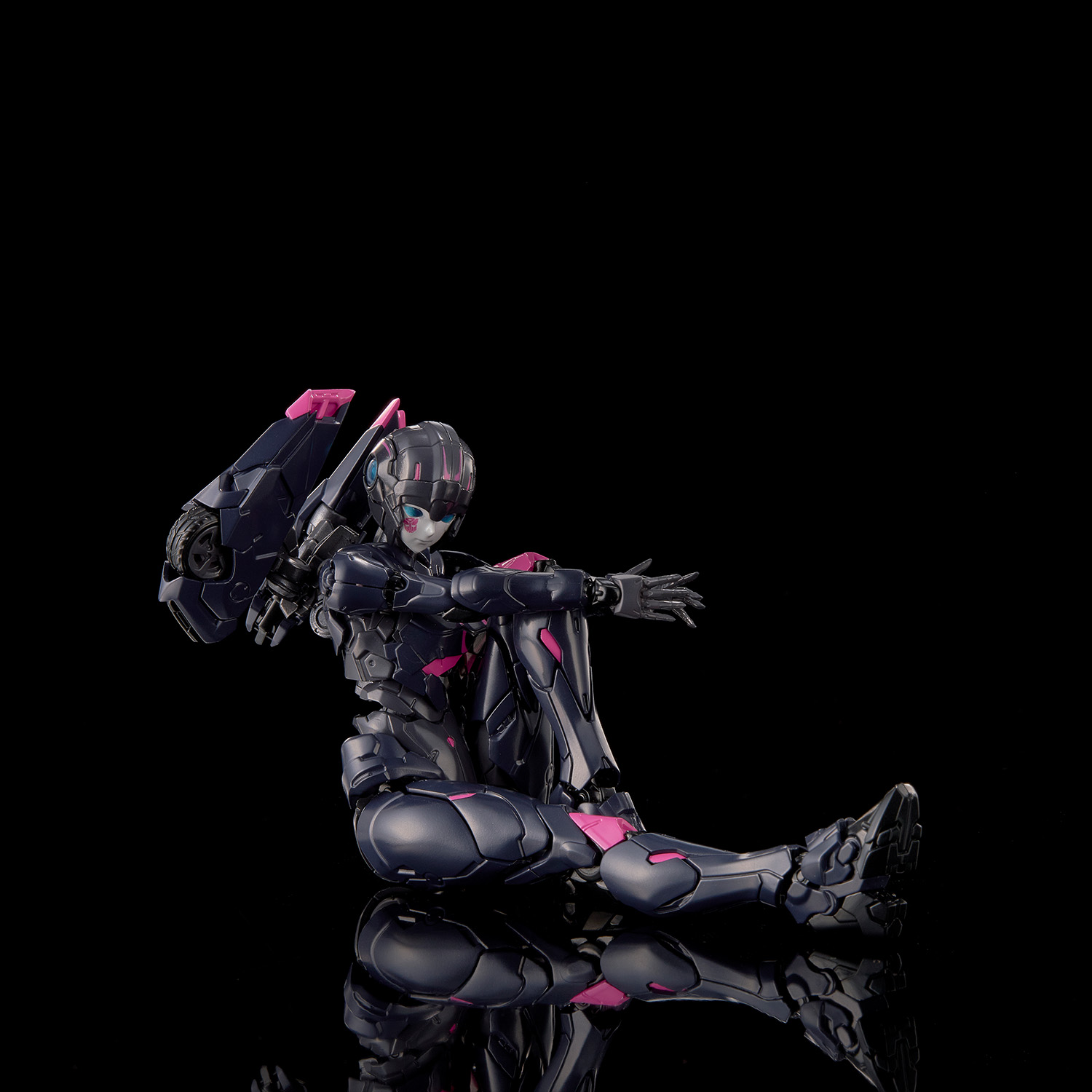 [Furai Model] Black Arcee